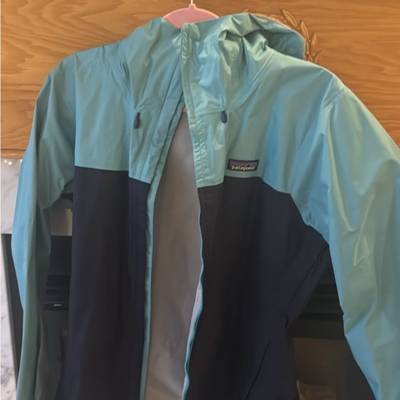 Patagonia Jackets & Blazers - Patagonia Blue Ski & Snow Jacket with Color Blocking